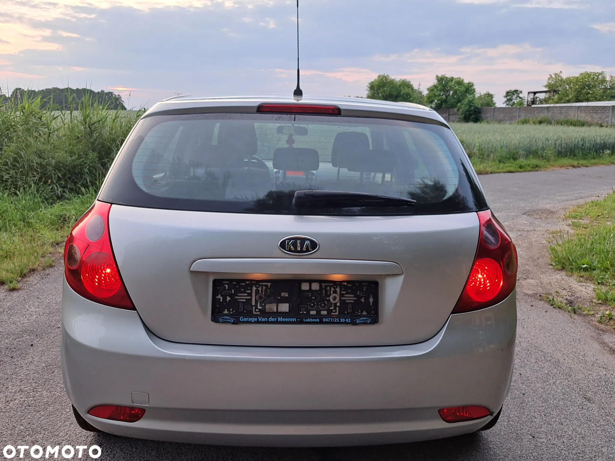 Kia Ceed - 16