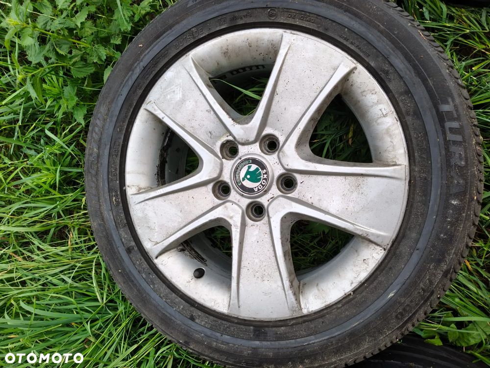 koła felgi 16 cali opony 205/55 letnie skoda octavia 2FL orginalne Nokian - 6