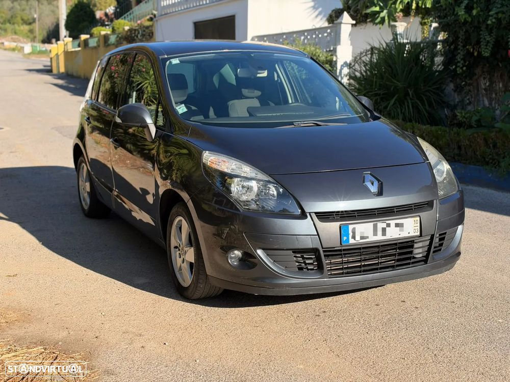 Renault Scénic 2010 photo 2