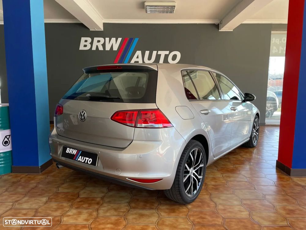 VW Golf - 5