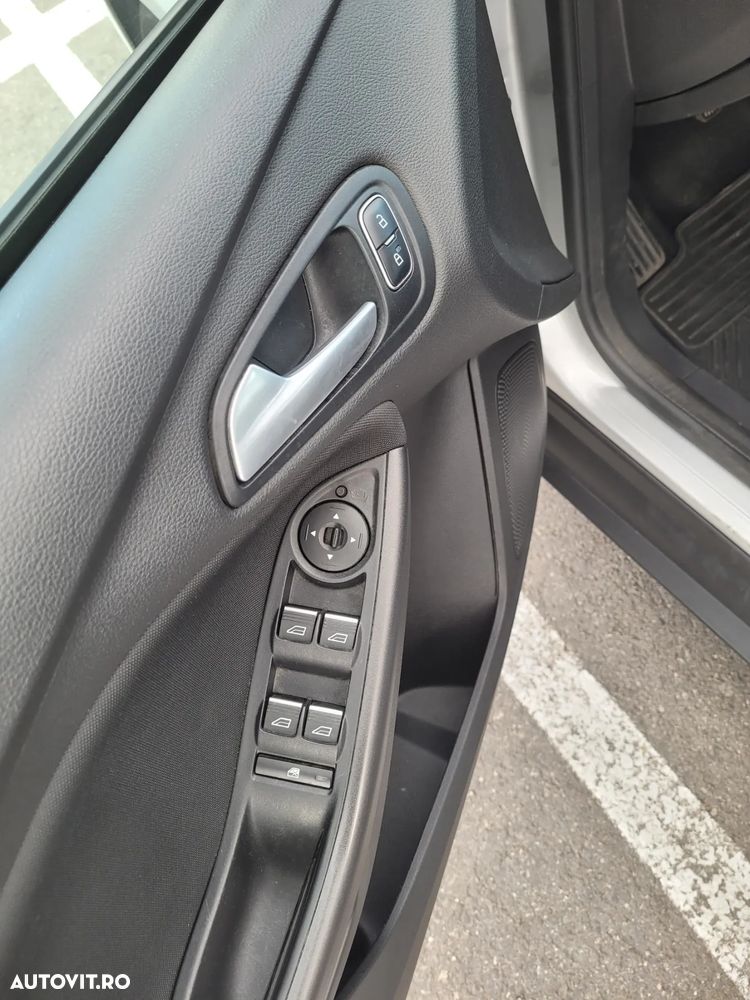 Ford Focus - 2
