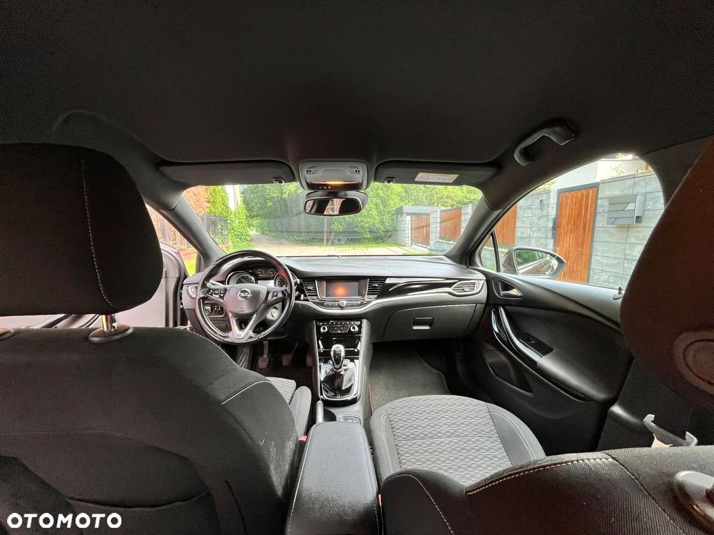 Opel Astra 1.4 T Dynamic - 9