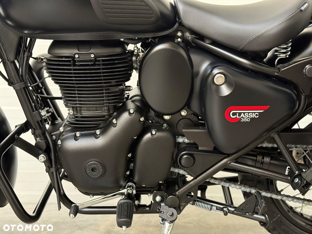 Royal Enfield Classic - 30