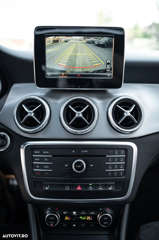 Mercedes-Benz CLA 220 - 14