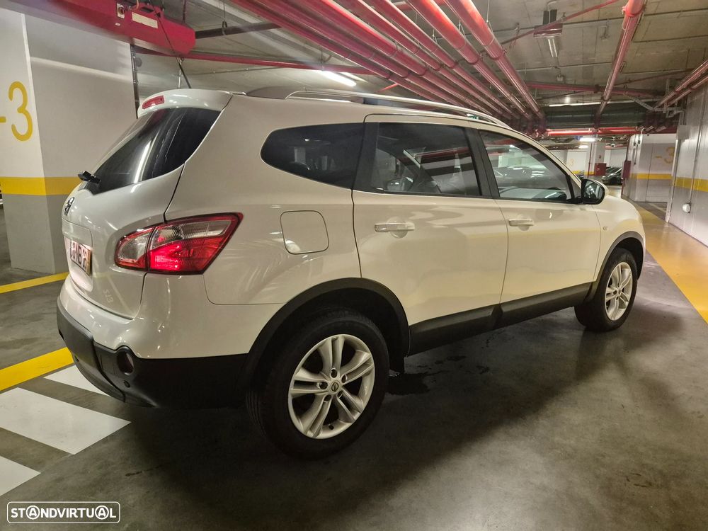 Nissan Qashqai +2 1.5 dCi Tekna Premium 17 - 13