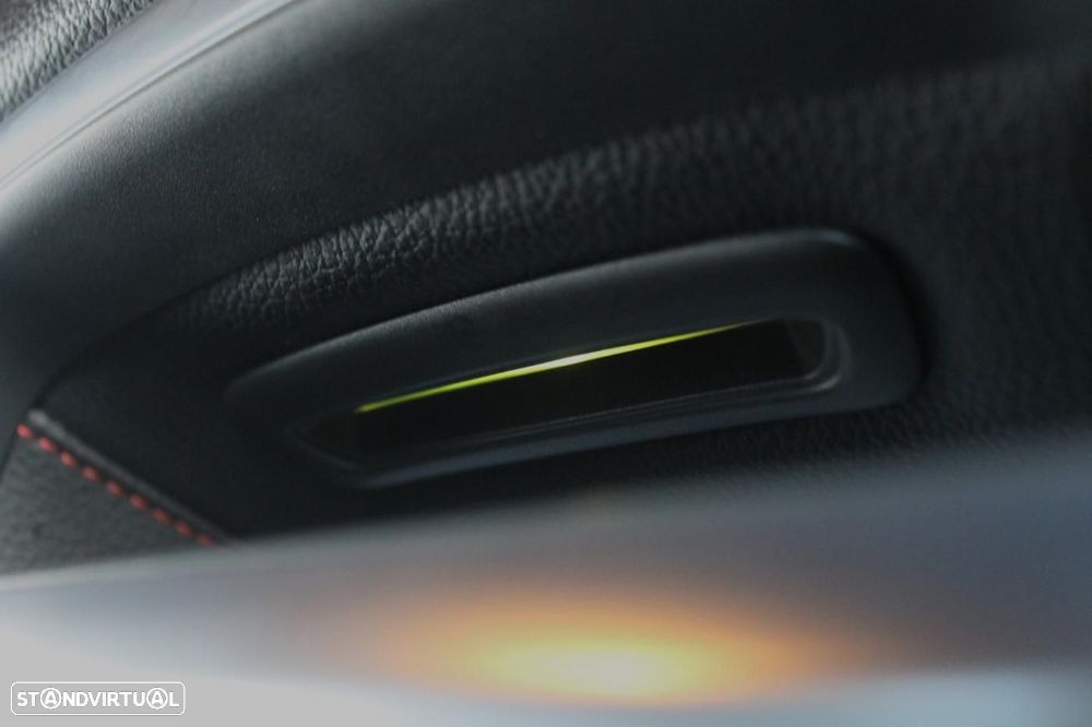 Mercedes-Benz CLA 200 d Shooting Brake AMG Line Aut. - 40