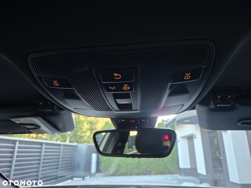 Mercedes-Benz GLA 250 4-Matic - 7