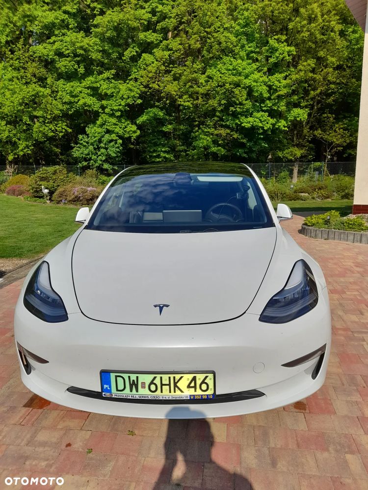 Tesla Model 3 Standard Range Plus - 1