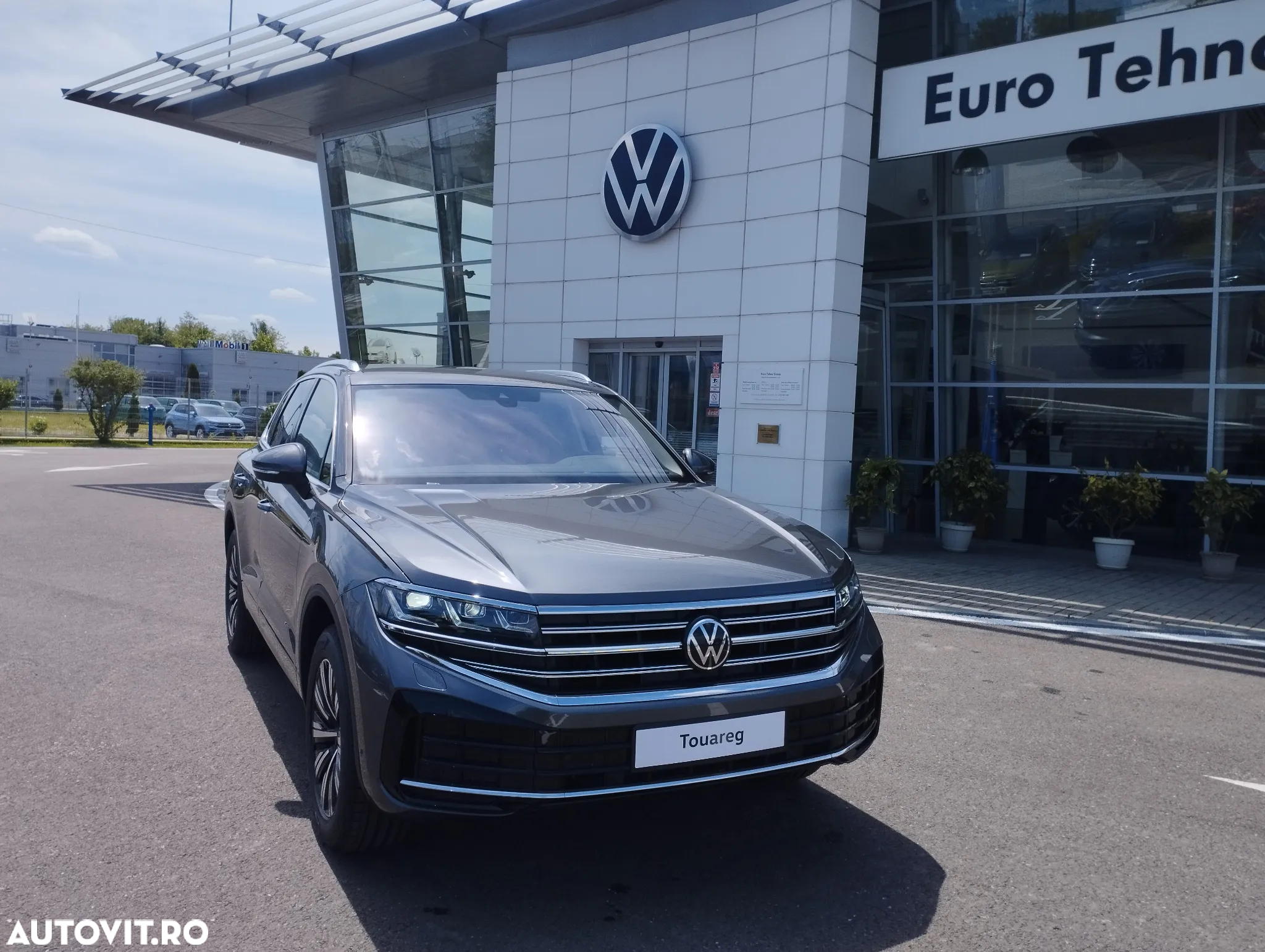 Volkswagen Touareg V6 TDI 4MOTION Elegance - 2