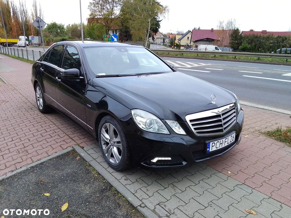 Mercedes-Benz E-Class 2010 photo 2