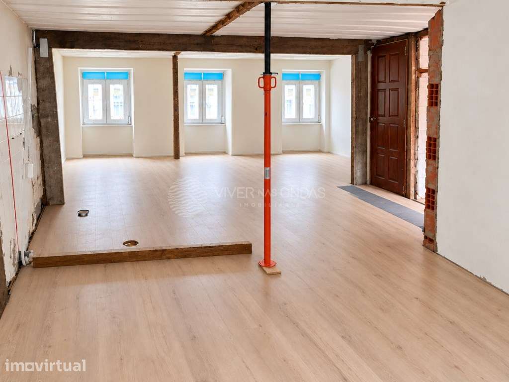 T2 na Graça, Lisboa | Possibilidade de Remodelação Chave na Mão - Grande imagem: 4/20