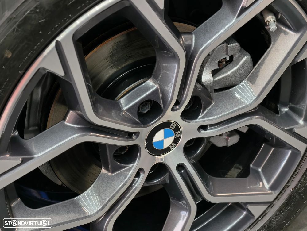 BMW X1 16 d sDrive Advantage Auto - 38