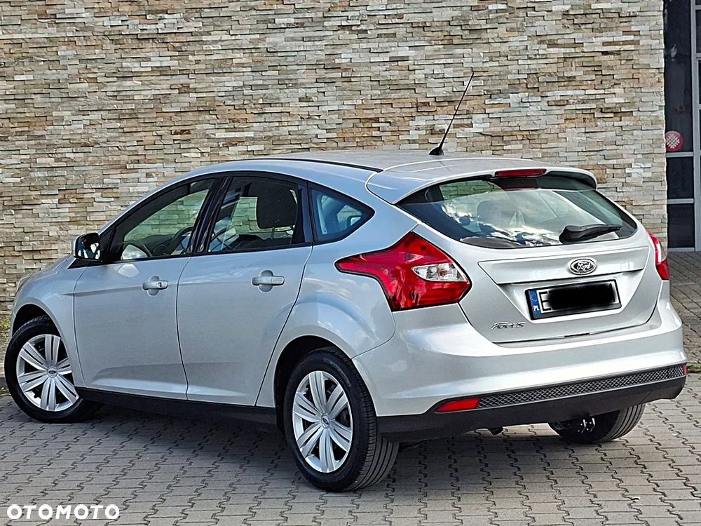 Ford Focus 1.6 TI-VCT Champions Edition - 13
