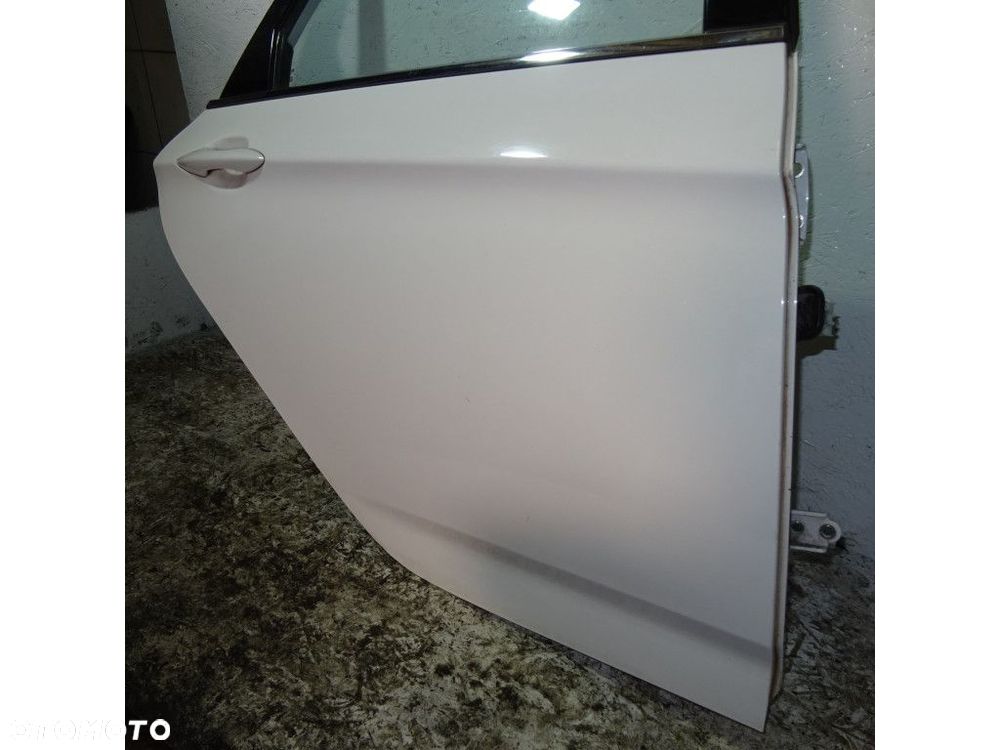 HYUNDAI I40 KOMBI DRZWI TYŁ PRAWE  NCW - 2