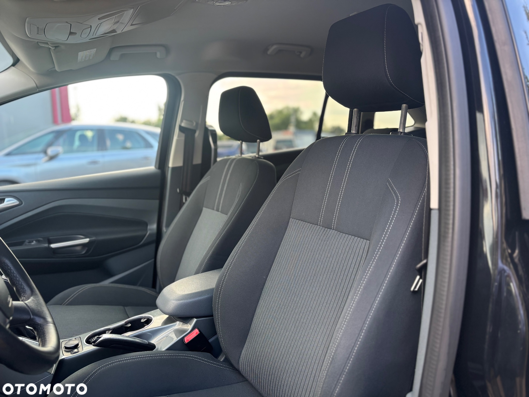 Ford Grand C-MAX 2.0 TDCi Titanium - 13