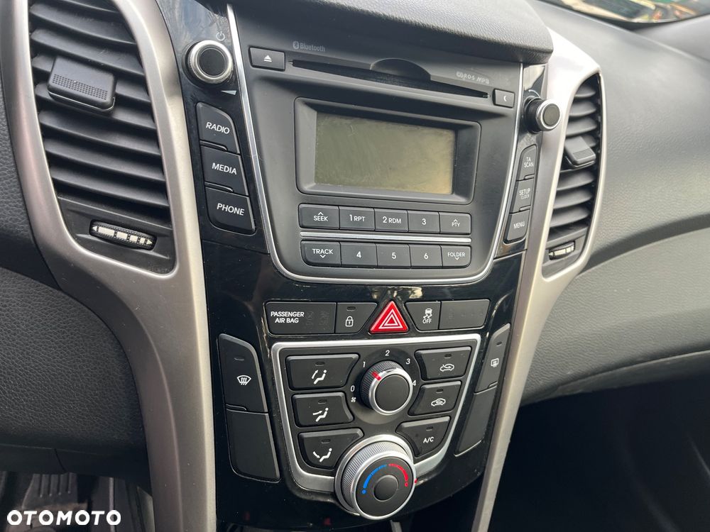 Hyundai i30 1.4 CRDi Run - 12