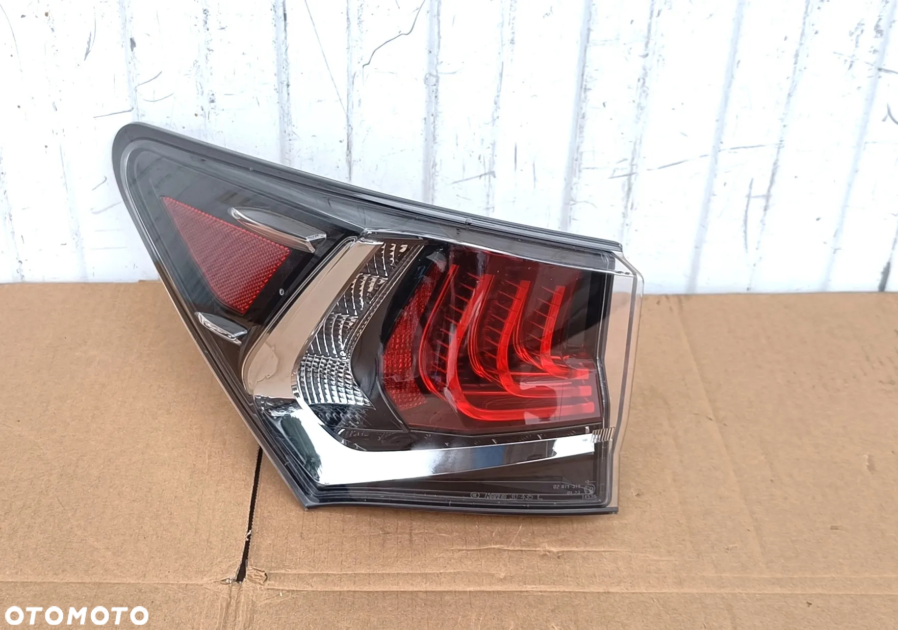 LEXUS GS IV LIFT LAMPA LEWA LED TYŁ - 2