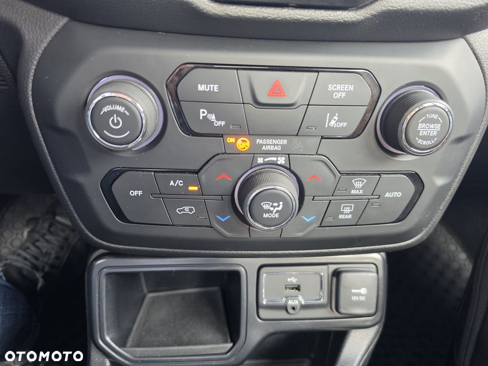 Jeep Renegade 1.3 GSE T4 Turbo Limited FWD S&S - 13