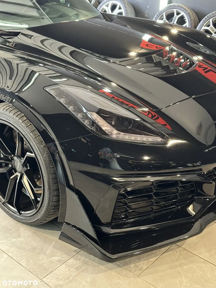 Chevrolet Corvette - 6