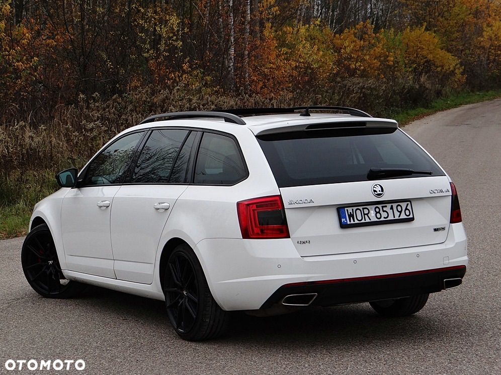 Skoda Octavia ver-2-0-tdi-4x4-rs-challenge-dsg - 7