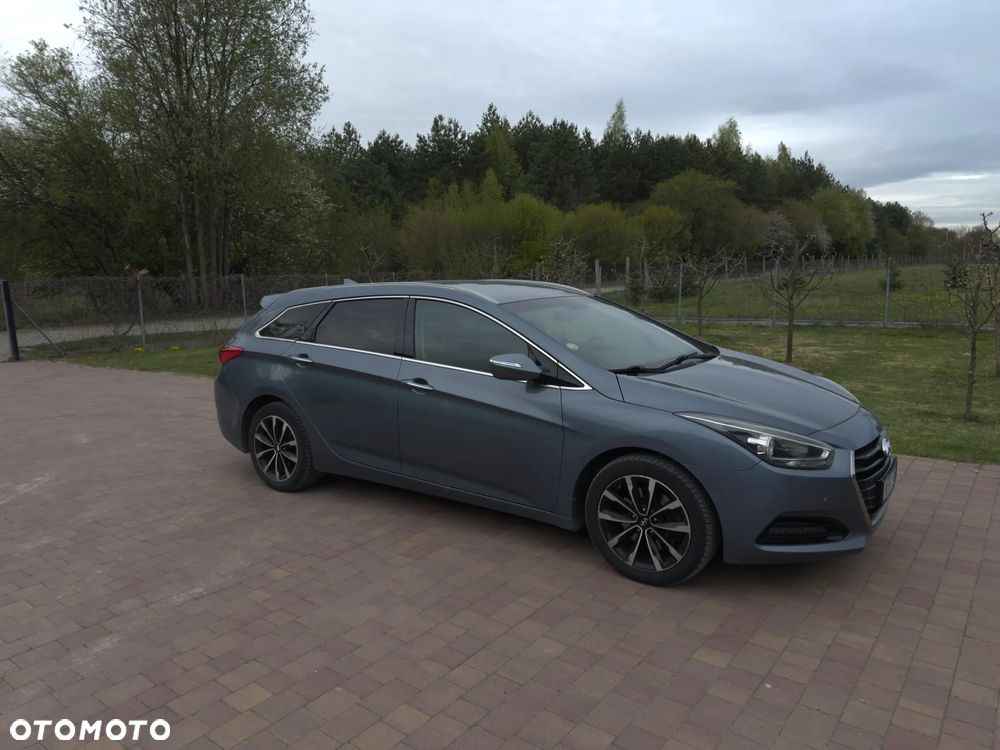 Hyundai i40 Kombi blue 1.7 CRDi DCT Style - 1
