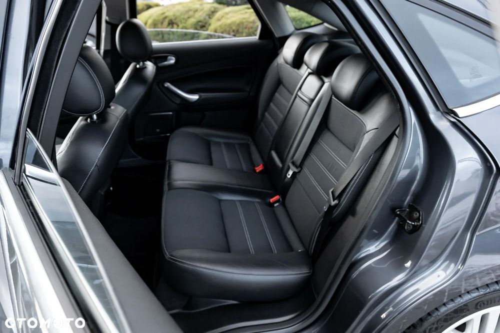 Ford Mondeo 2.5 Titanium X - 17