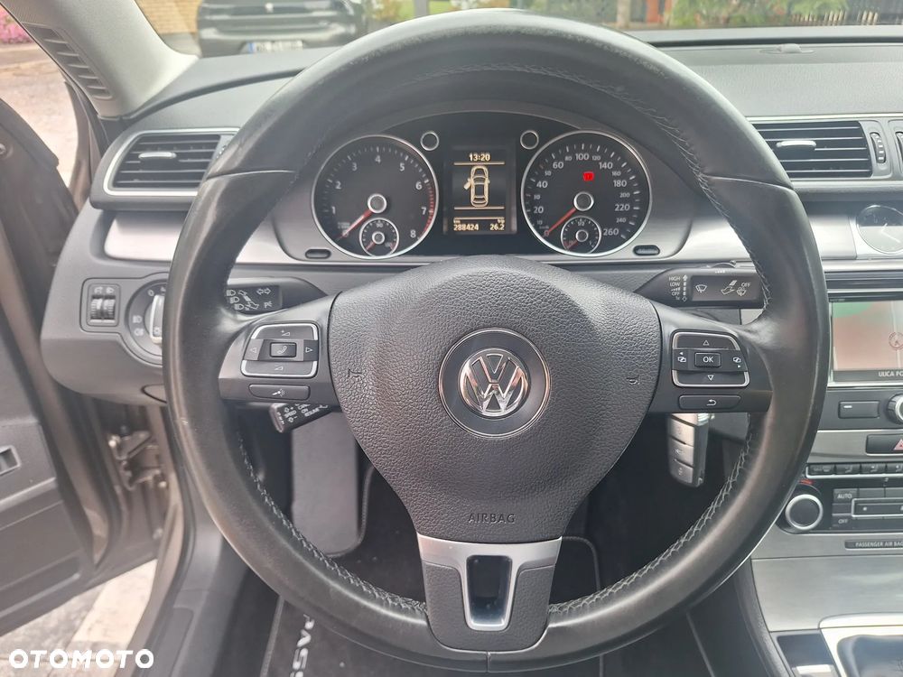 Volkswagen Passat 1.4 TSI BlueMotion Technology Comfortline - 12