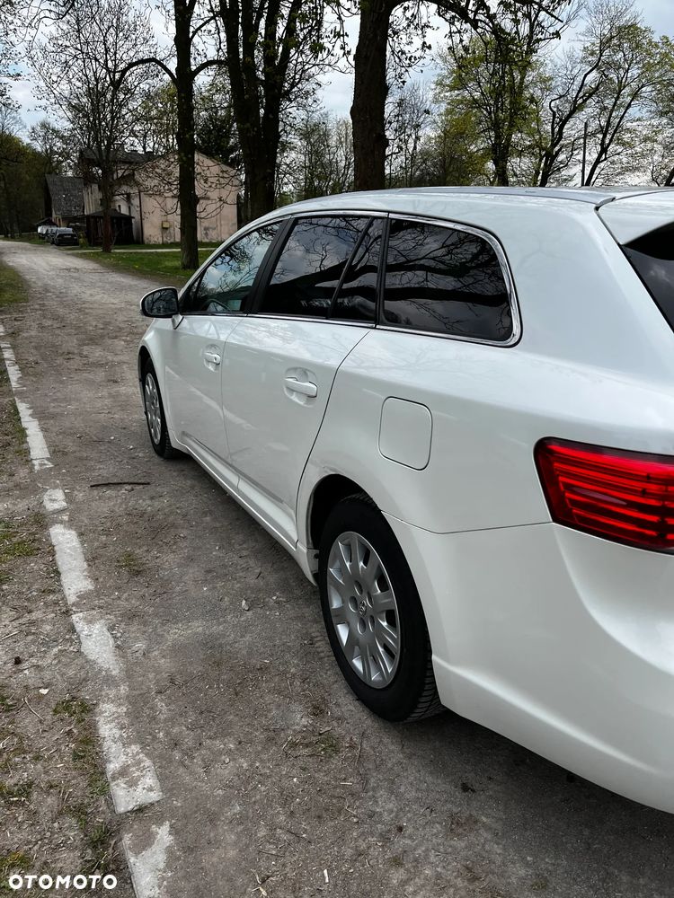 Toyota Avensis 2.0 D-4D Active - 7