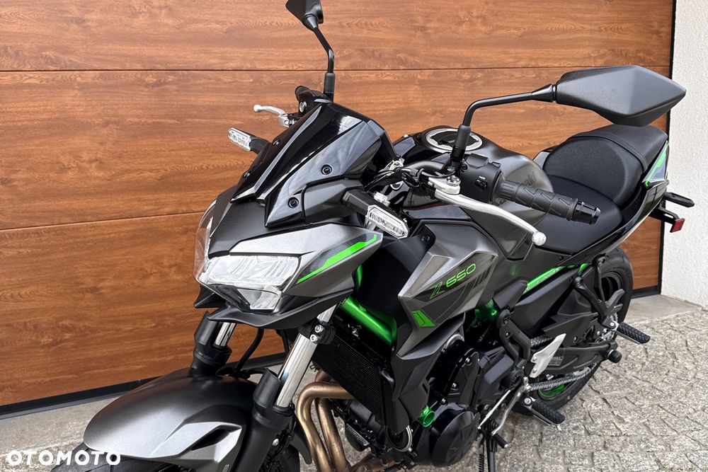 Kawasaki Z 650 - 24