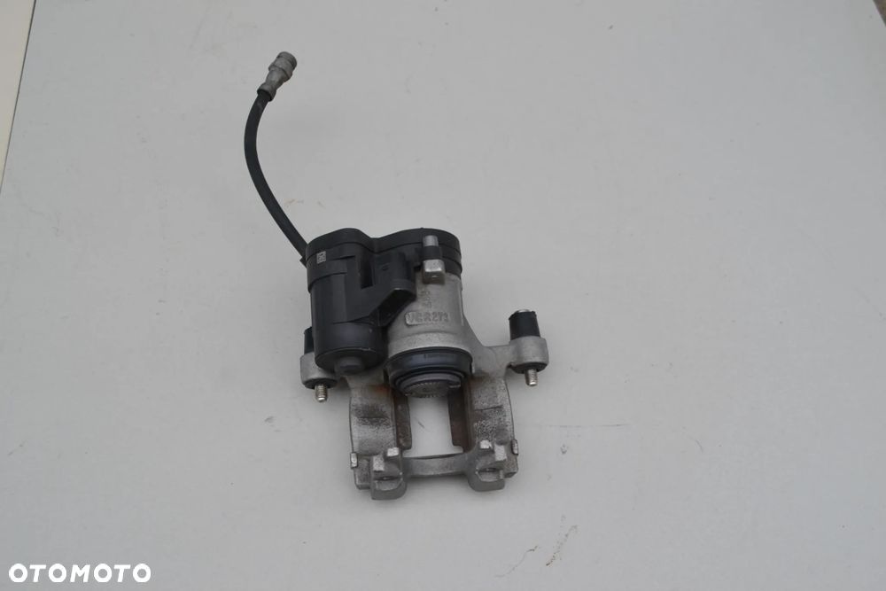 VW PASSAT B8 TIGUAN SKODA SUPERB II KODIAQ  ZACISK HAMULCOWY TYŁ TYLNY LEWY STAN 3Q0615405M - 2