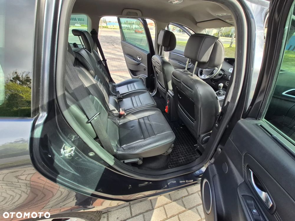 Renault Scenic 1.9 dCi FAP Privilege - 19
