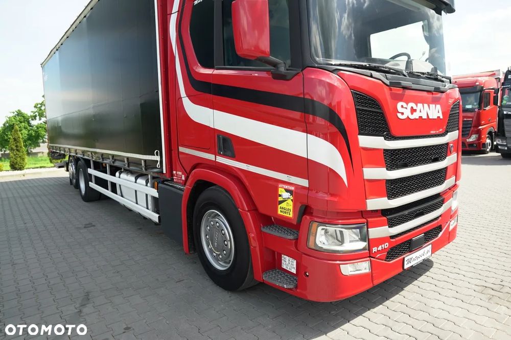 Scania R 410 / FIRANKA 9,5 M  / 6x2 / OŚ PODNOSZONA / WINDA DHOLLANDIA  / EURO 6 - 7