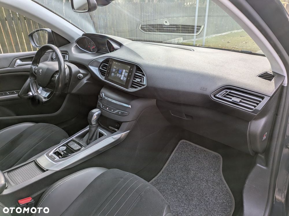 Peugeot 308 BlueHDi FAP 150 Stop&Start Automatik Allure - 16