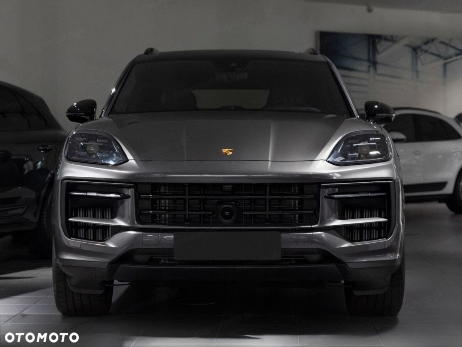 Porsche Cayenne - 2