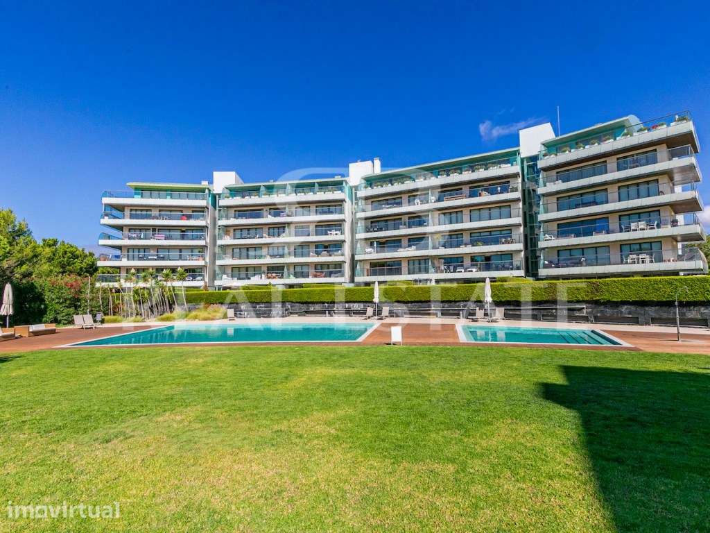 T2 no condomínio SCALA Cascais | Jardim privado e jardim do condomí... - Grande imagem: 2/38
