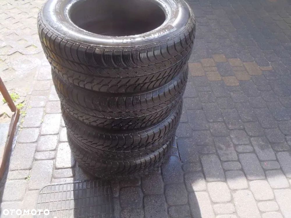opona opony opona opony VREDESTEIN SPORTRAC 5 GIUGIARO 195/50/15 82V Nokian Tyres Hakkapeliitta R5 185/65R15 88R nowe - 7