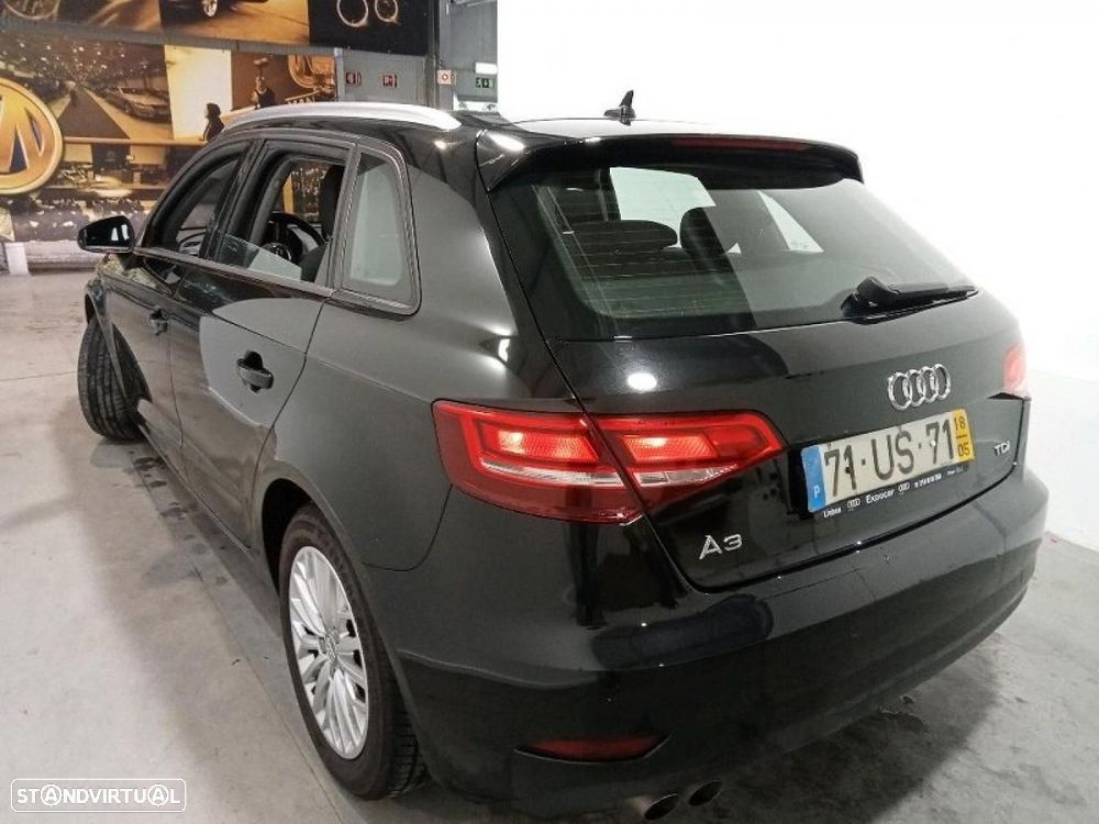 Audi A3 Sportback 2.0 TDI Design - 23