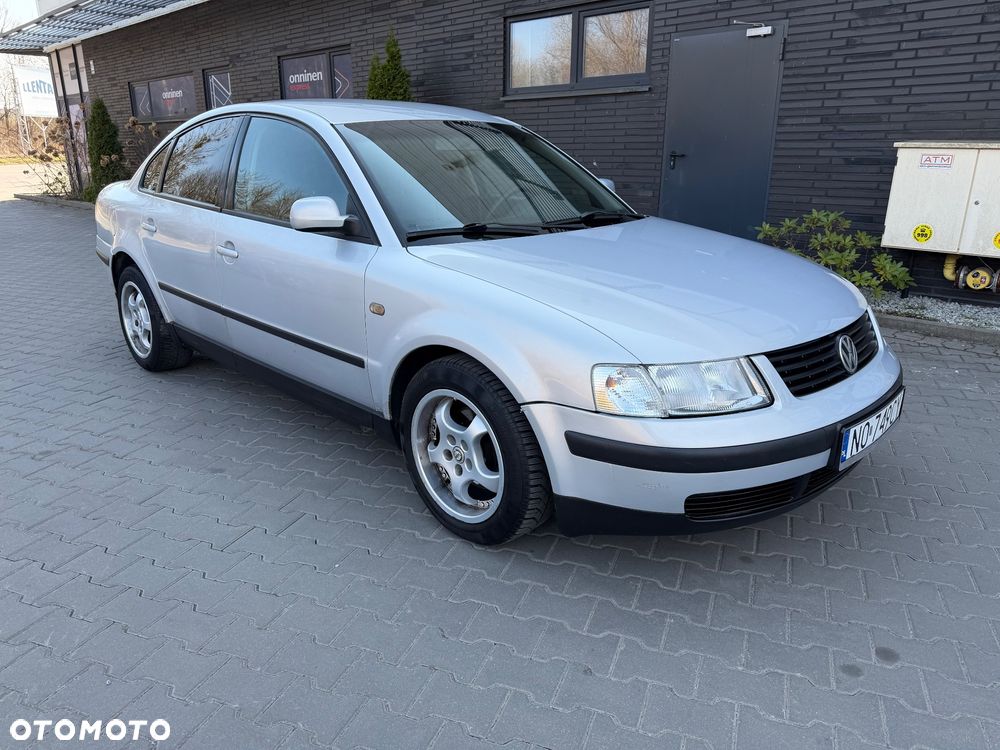 Volkswagen Passat 1.8 - 1