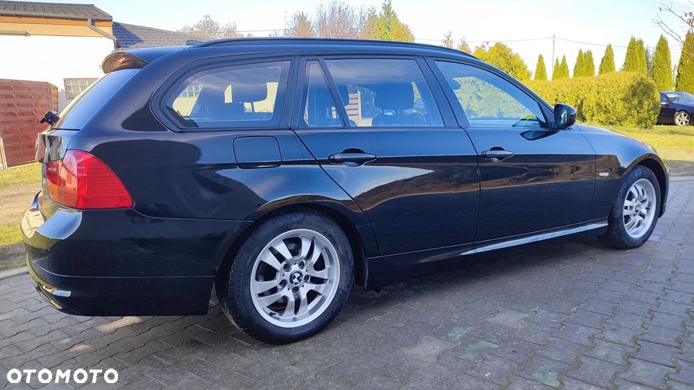 BMW Seria 3 320d - 15