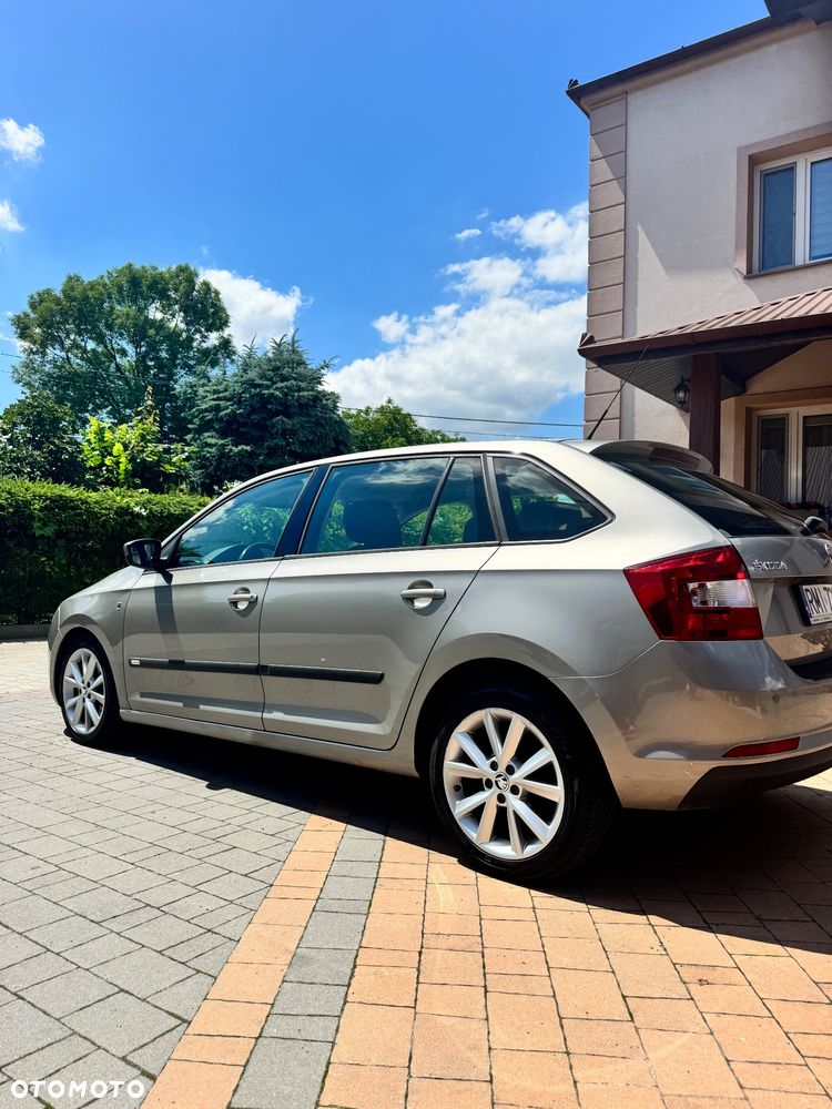 Skoda RAPID 1.6 TDI DSG Ambition - 15