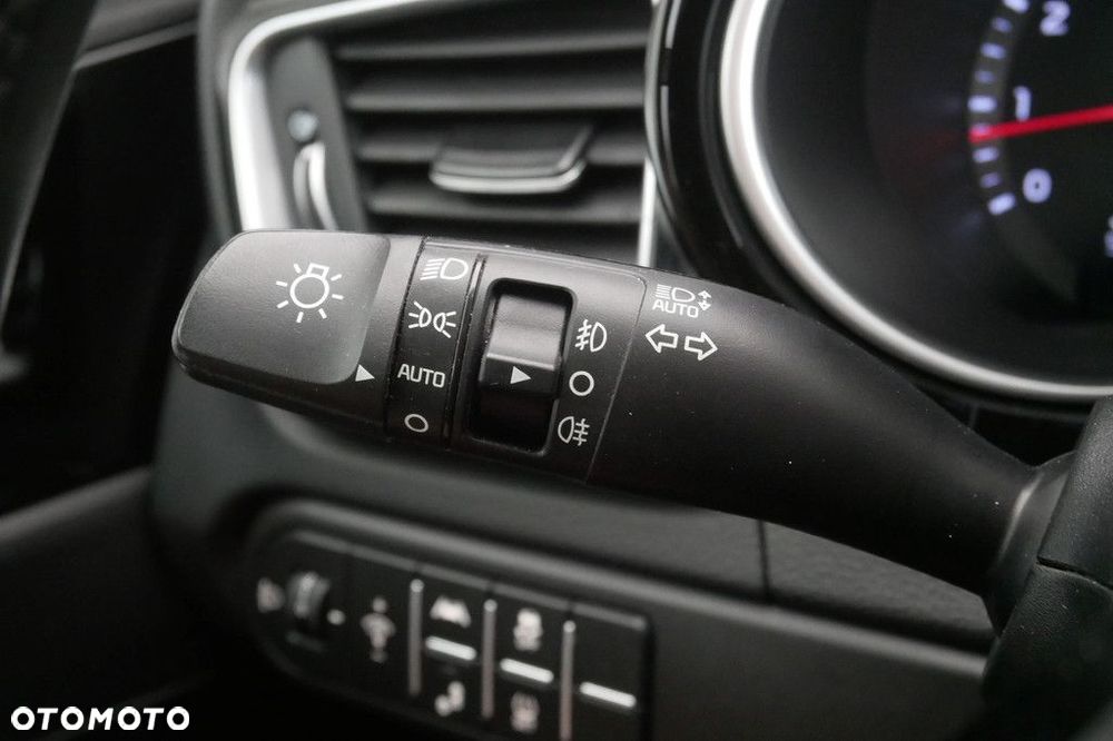 Kia Ceed 1.5 T-GDI Business Line - 24