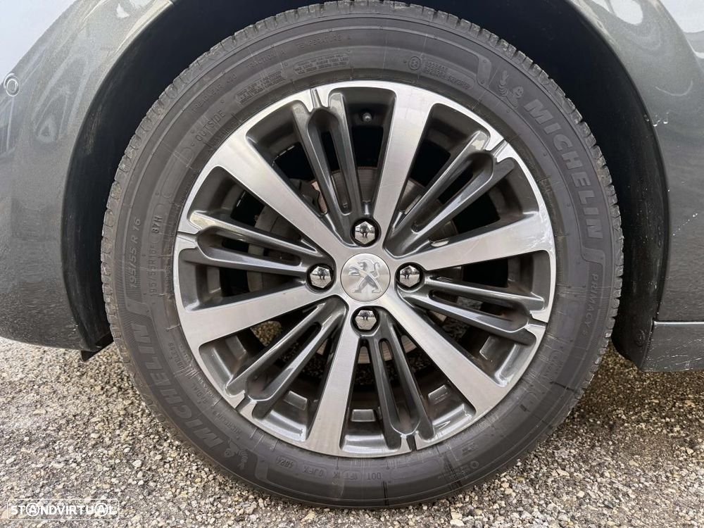 Peugeot 208 1.6 BlueHDi Allure - 10