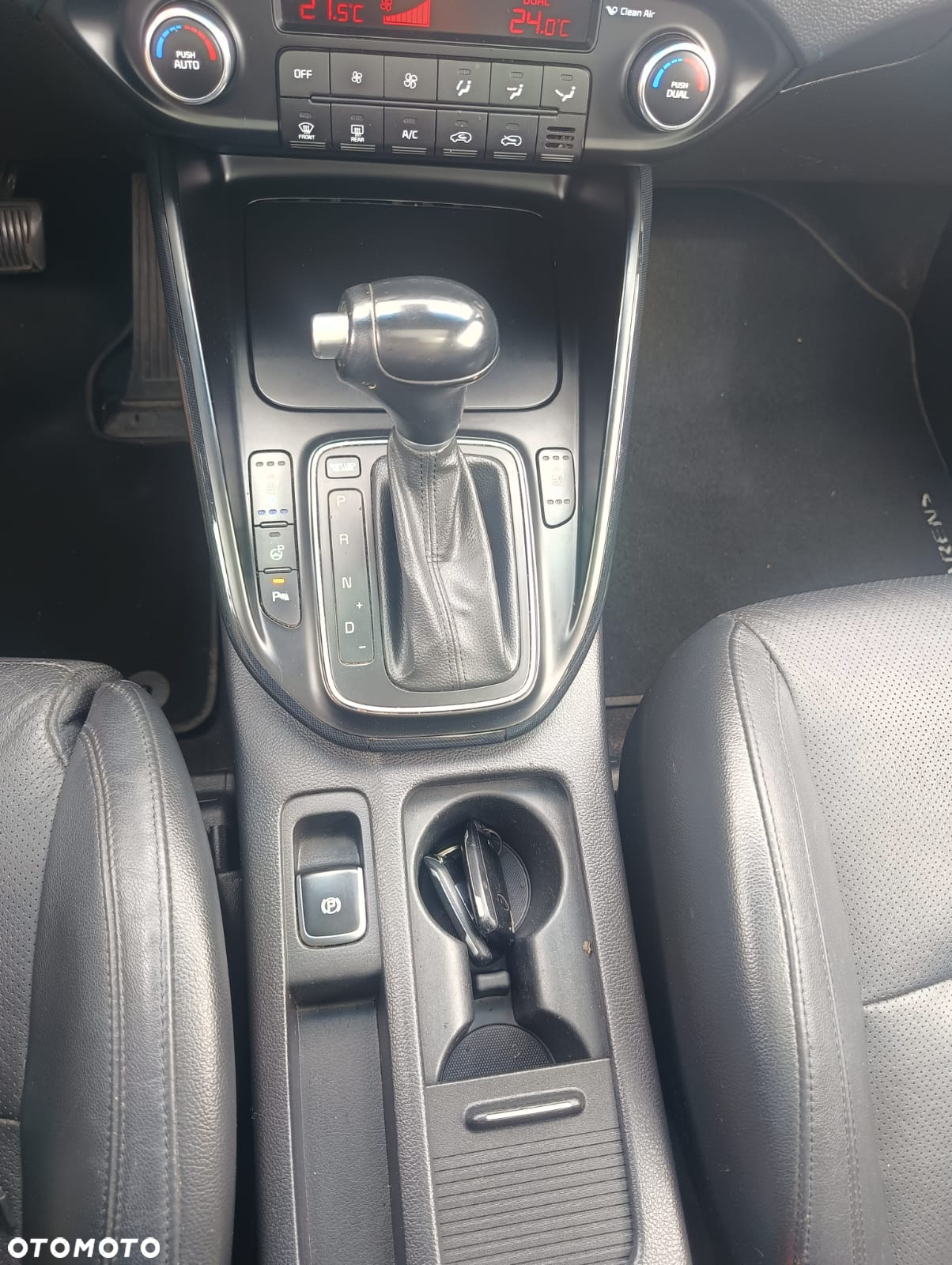 Kia Carens 1.7 CRDi XL 7os DCT - 11