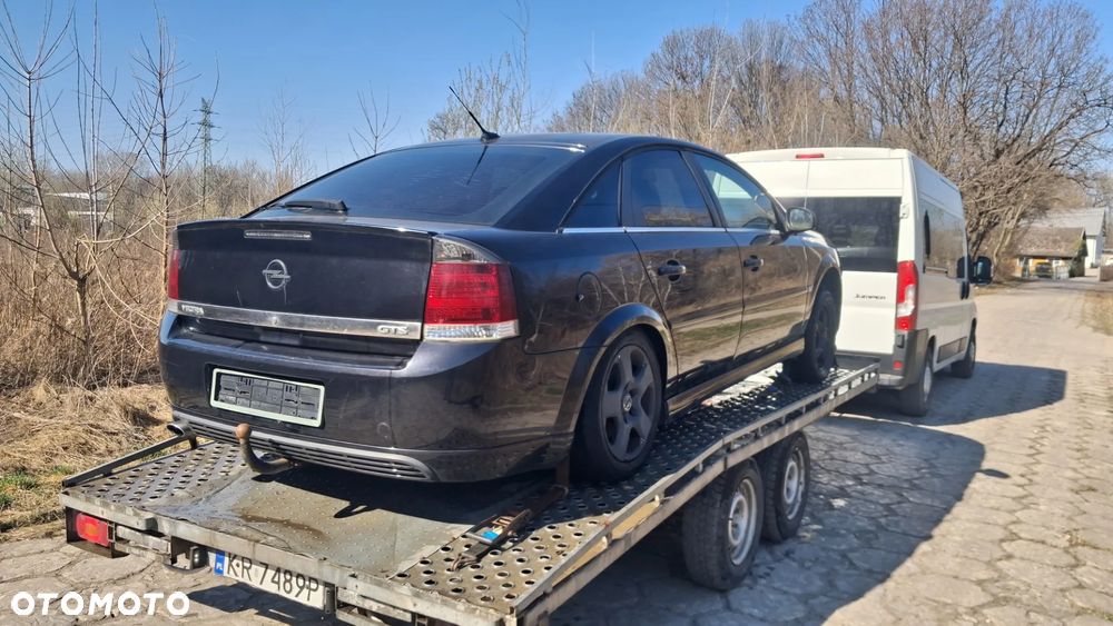 Na części OPEL VECTRA C GTS LIFT Silnik 1.9 CDTI 120KM Z19DT lakier Z20R Skrzynia M32 Maska Zderzak Drzwi Klapa Szyba Fotel Kanapa Lusterko Lampa Przód Tył Zestaw Komplet Błotnik Grill Atrapa Pas Boczki Kokpit Deska Rozdzielcza  Przełącznik Włącznik Sterownik Przewody Wiązka Instalacja Moduł Komputer Czujnik Listwa Pompa Alternator Wtryski Głowica Rozrusznik Kompresor Sprzęgło Dwumas  ABS Klimatyzacji Paliwa Wspomagania Kolektor Turbina Przepustnica Zawór Chłodnica Koło Hak Belka Sanki Zawieszenie Mcpherson Półoś Amortyzator Wydech Tłumik Zacisk Most - 2