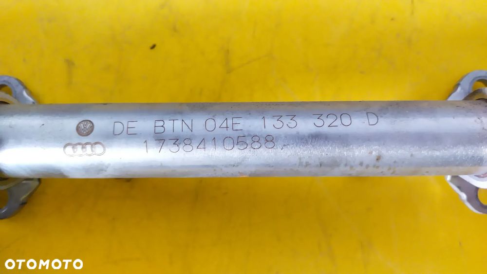 Volkswagen OE 04E133320D listwa wtryskowa - 3