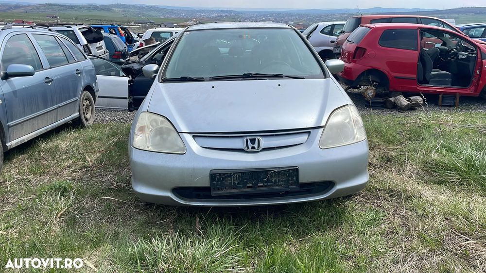 Dezmembrez piese Honda Civic - 1