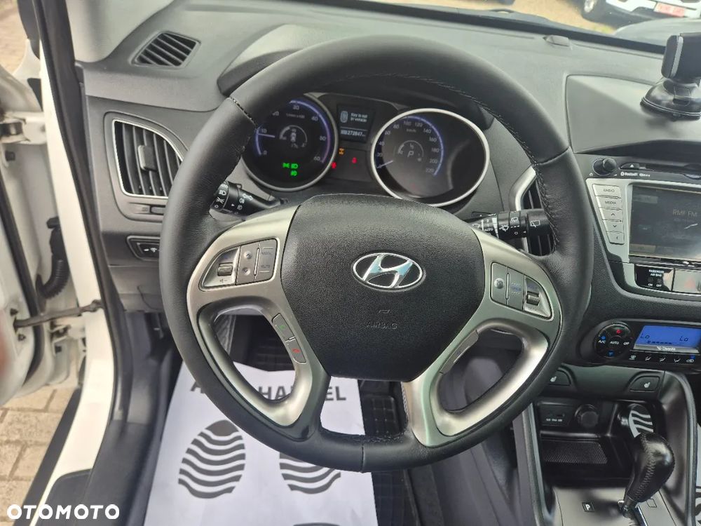 Hyundai ix35 2.0 CRDi 4WD Automatik Premium - 16