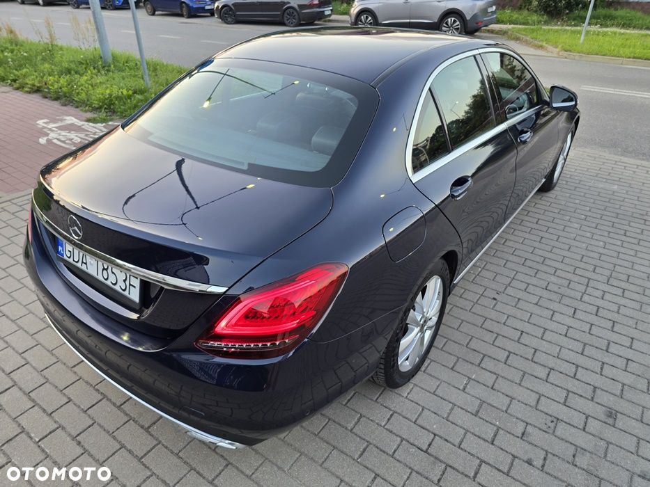 Mercedes-Benz Klasa C 220 d 9G-TRONIC - 17