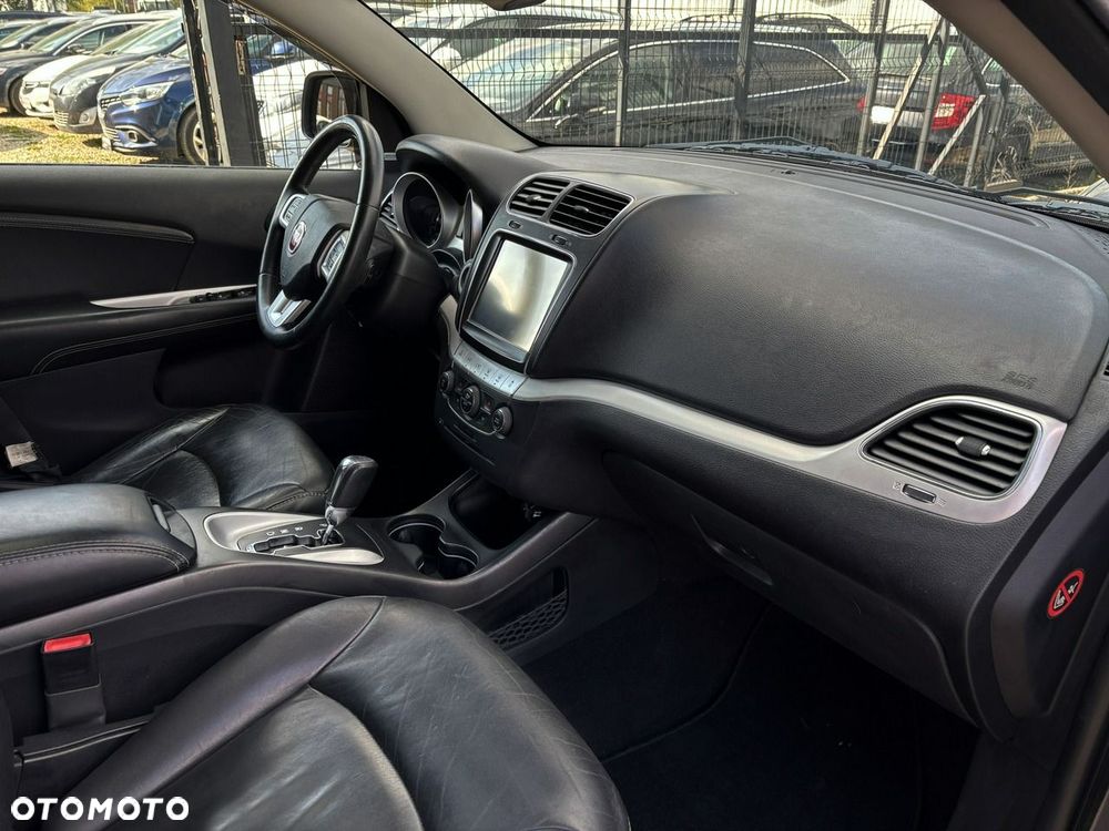 Fiat Freemont 2.0 Multijet Lounge AWD - 29