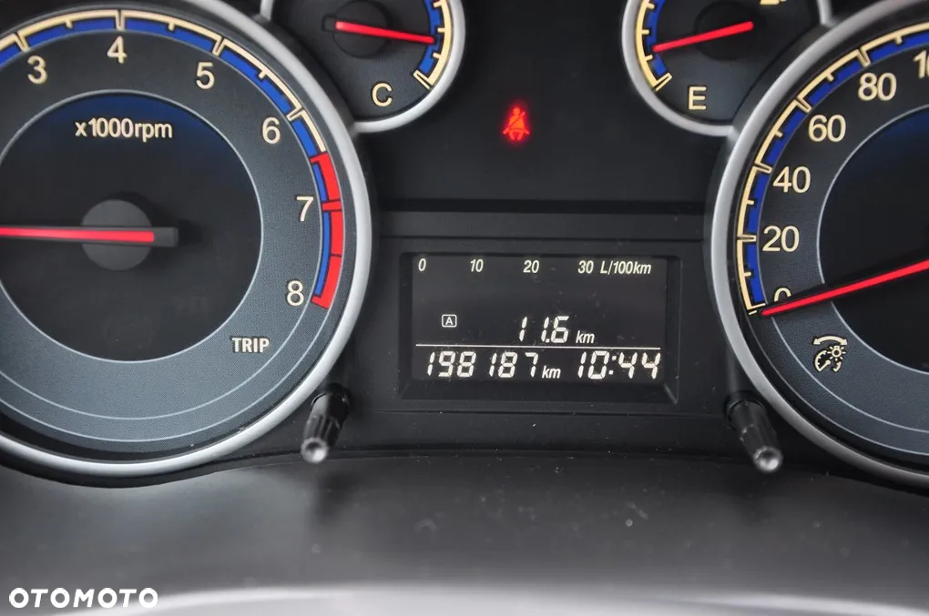Suzuki SX4 1.6 Premium 4WD - 36